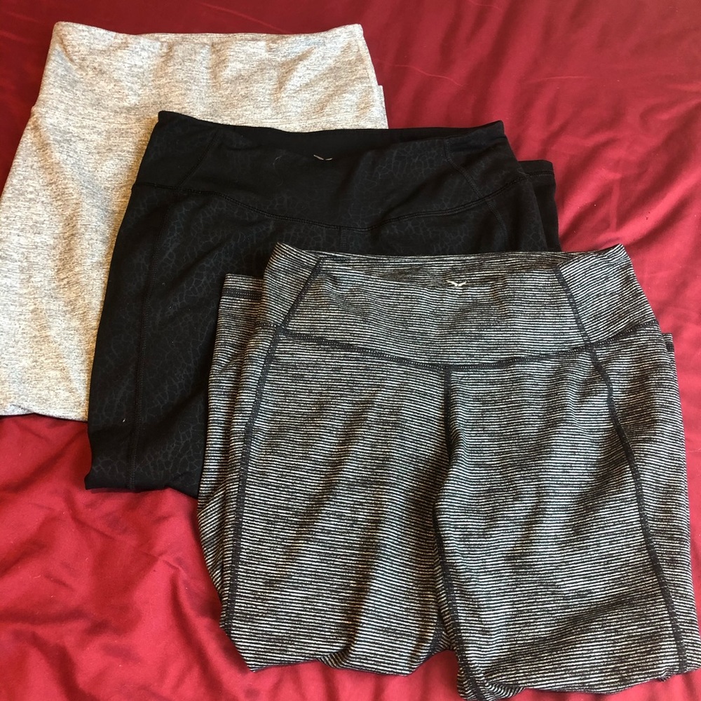 🖤Old navy active capri leggings bundle🖤